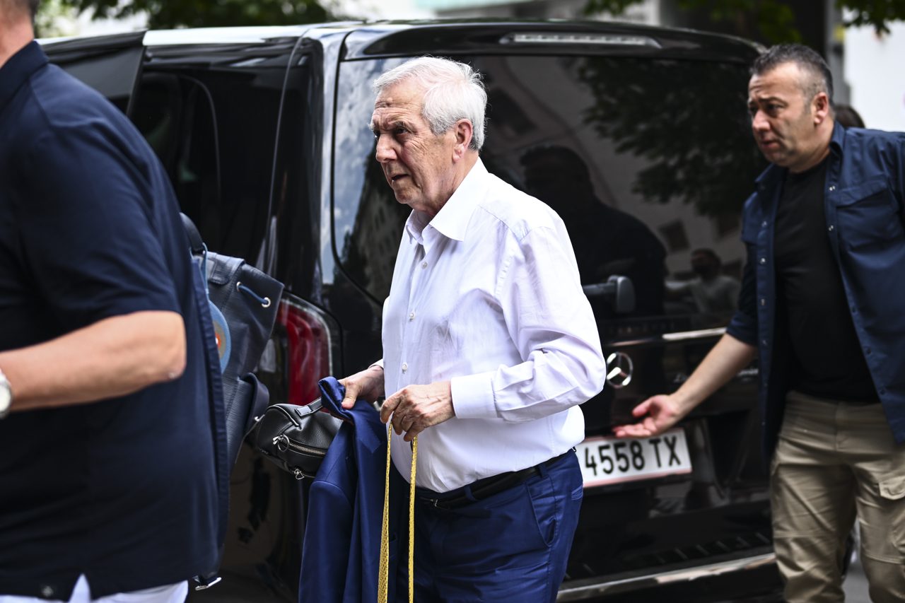 Aziz Yıldırım, Samandıra'da Fenerbahçeli futbolcularla buluştu