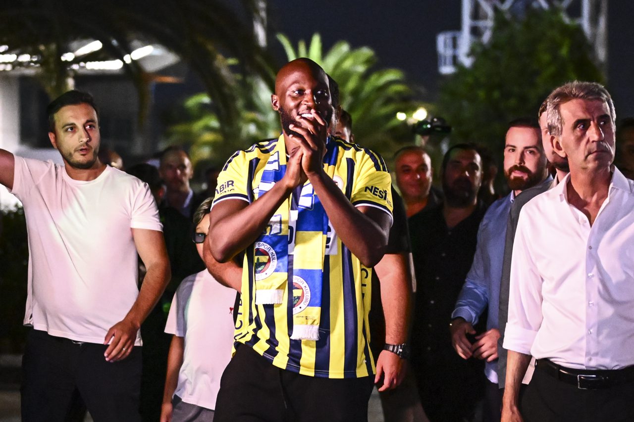 Fenerbahçe'nin yeni transferi Romelu Lukaku, İstanbul'da