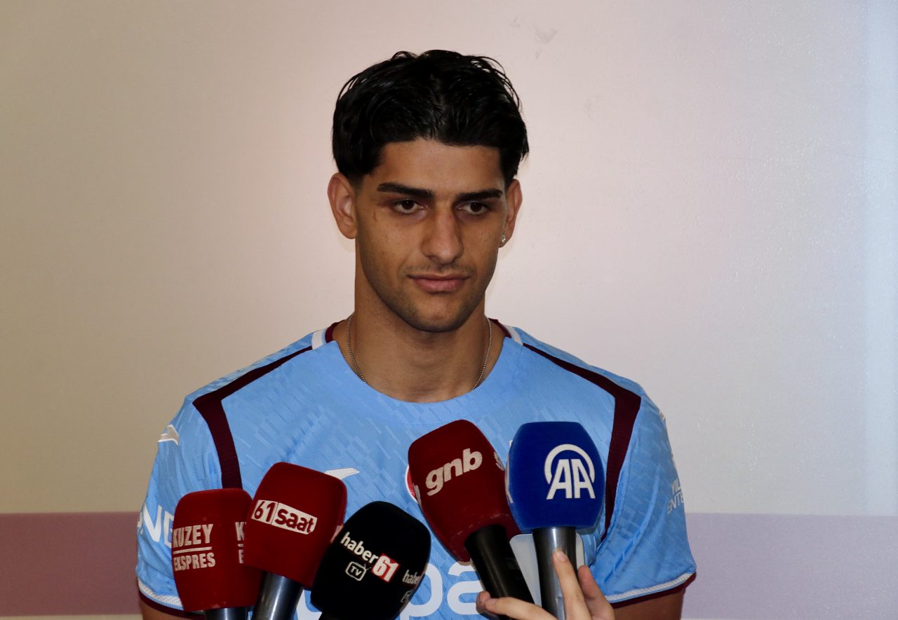 Futbolcu Ali Habeşoğlu, Trabzon'a geldi