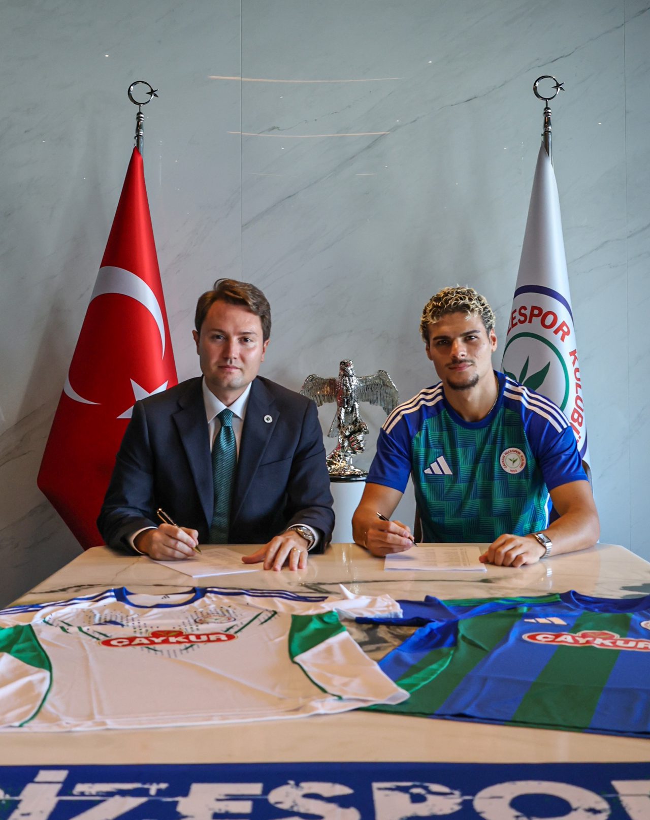 Çaykur Rizespor, İtalyan Borrelli'yi kadrosuna kattı