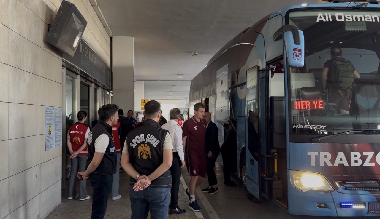 Trabzonspor kafilesi, Konya'ya geldi