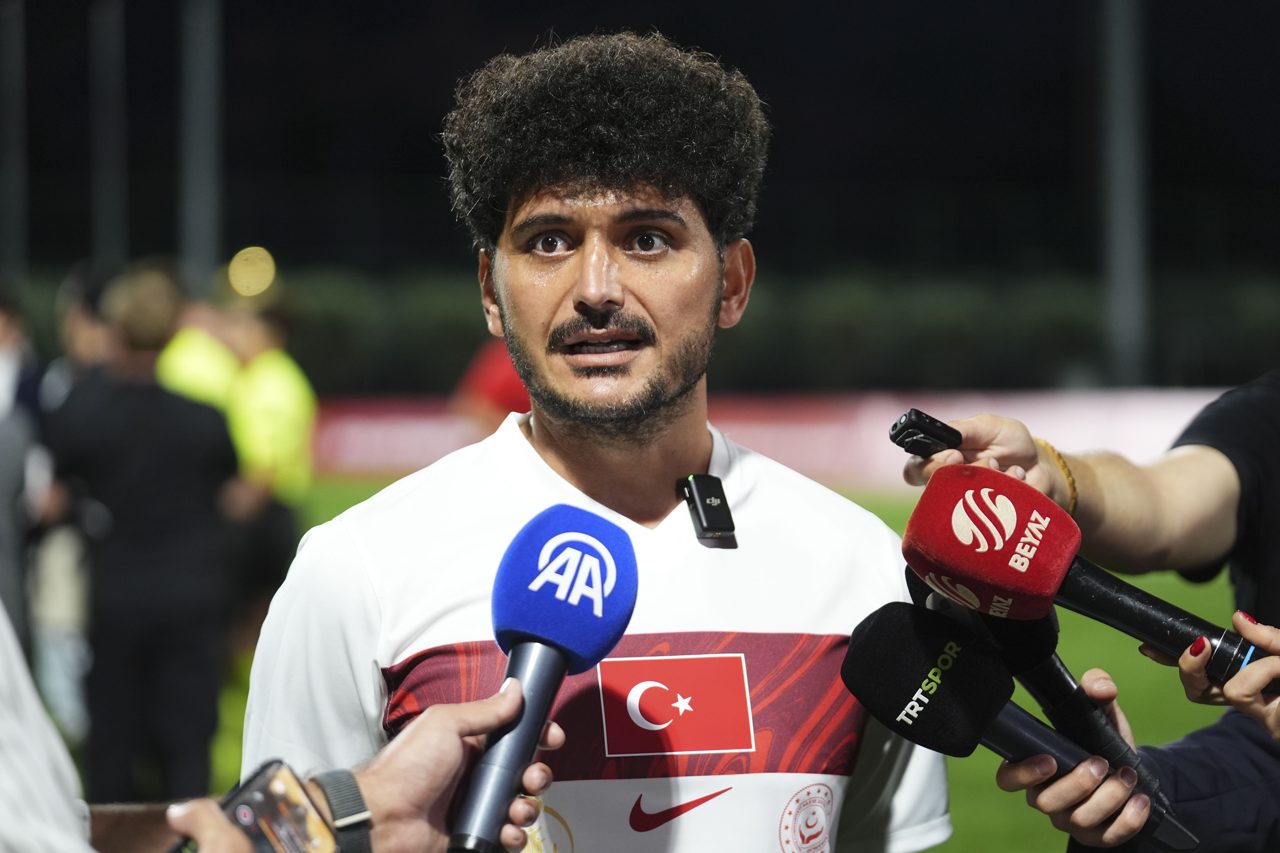 Gaziler Günü için Riva'da futbol maçı oynandı